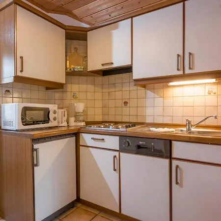 Haus Enzian Apartman *